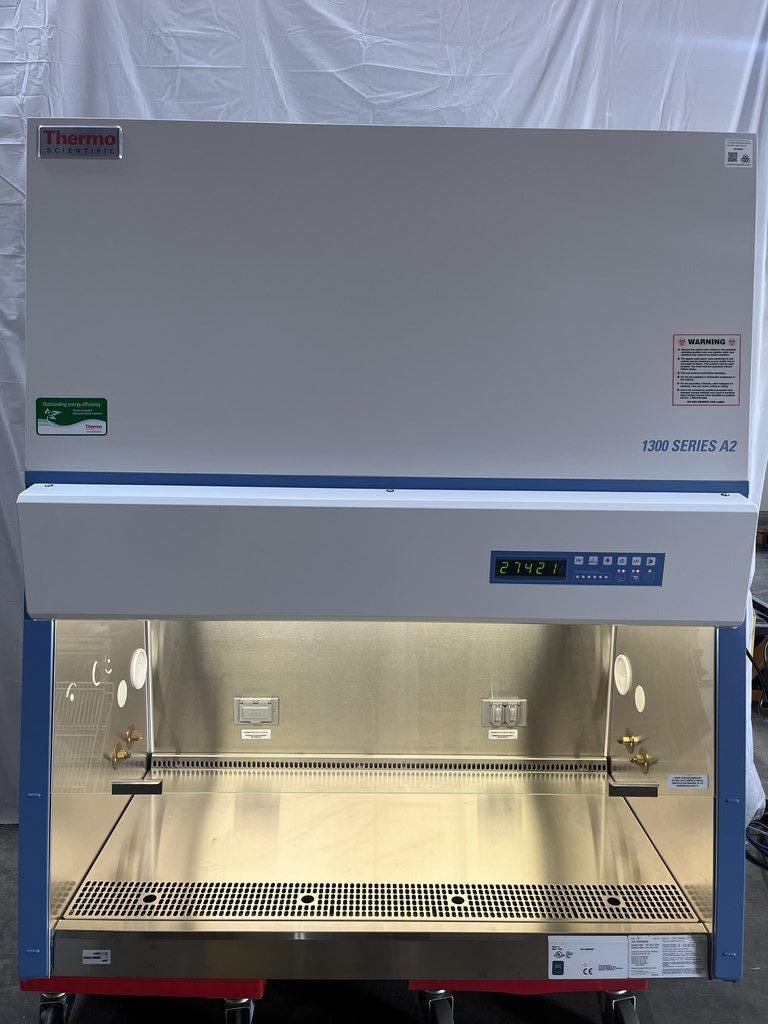 Thermo 1300 Series A2 Bio Safety Cabinet 4ft Class II Lab Hood